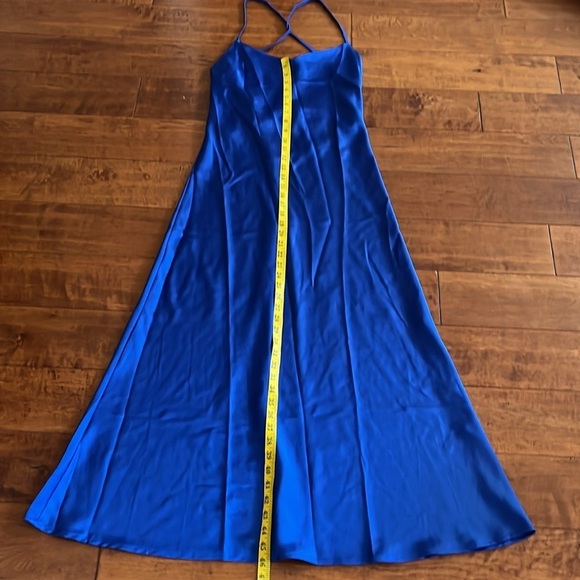 2bella Blue Dress Midi sleeveless New Without Tag - Picture 3 of 9